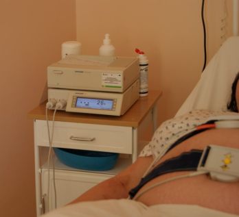 Elektrokardiograf KTG do monitorowania ciąży pojedynczej